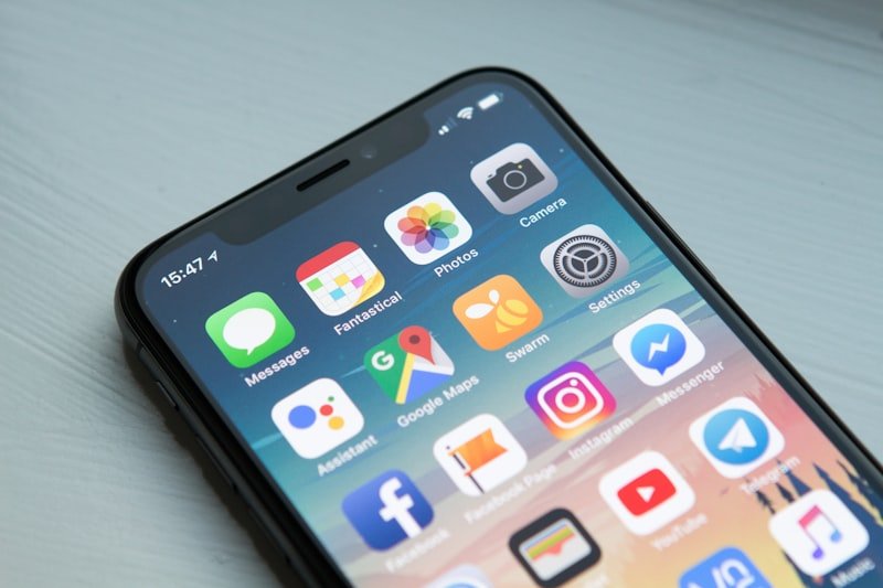 Business mobile app decision guide 2026 — EasyWork Solutions